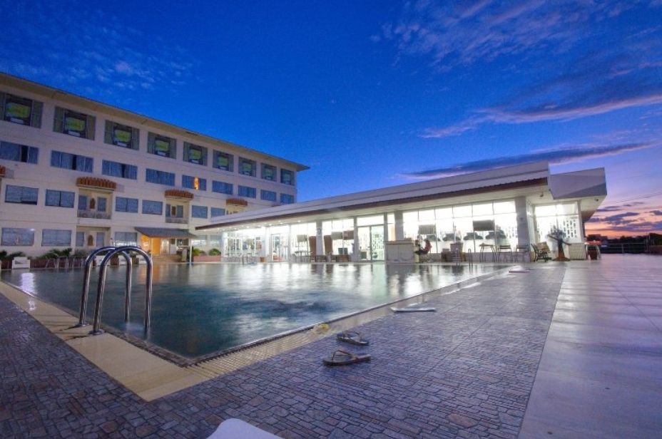 โรงแรมตักศิลา (Taksila Hotel)0