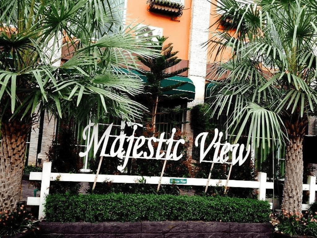 โรงแรมมาเจสติก วิวล์ (Majestic View Hotel)1