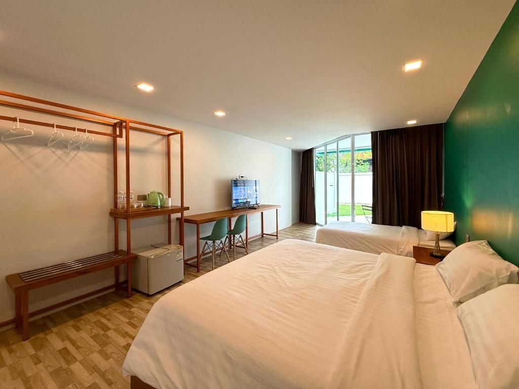 โรงแรมเพลินเพชร (Plernpetch Hotel)3