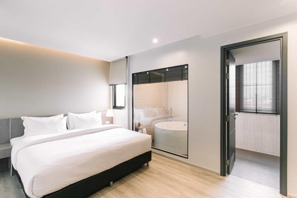 เดอะ ไรส์ สวีท โฮเทล เชียงใหม่ (The Rise Suites Hotel Chiang Mai)1