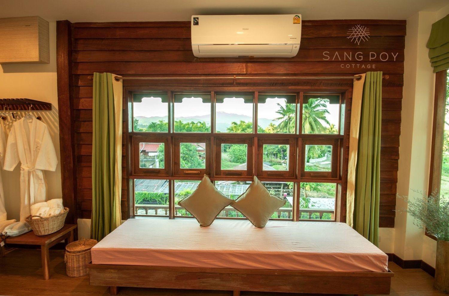 แสงปอย คอตเทจ (Sang Poy Cottage)4