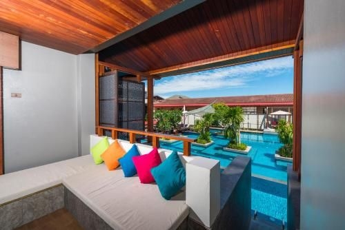 โรงแรมแอม สมุย พาเลส (Am Samui Palace Hotel)0