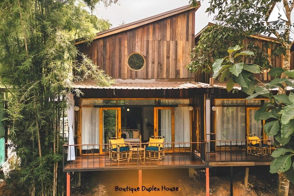 คีรีวารี อาร์ต แกลเลอเรีย (Kiri Vari Art Gallaria)1