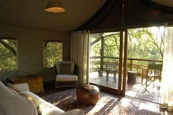 Thakadu River Camp0