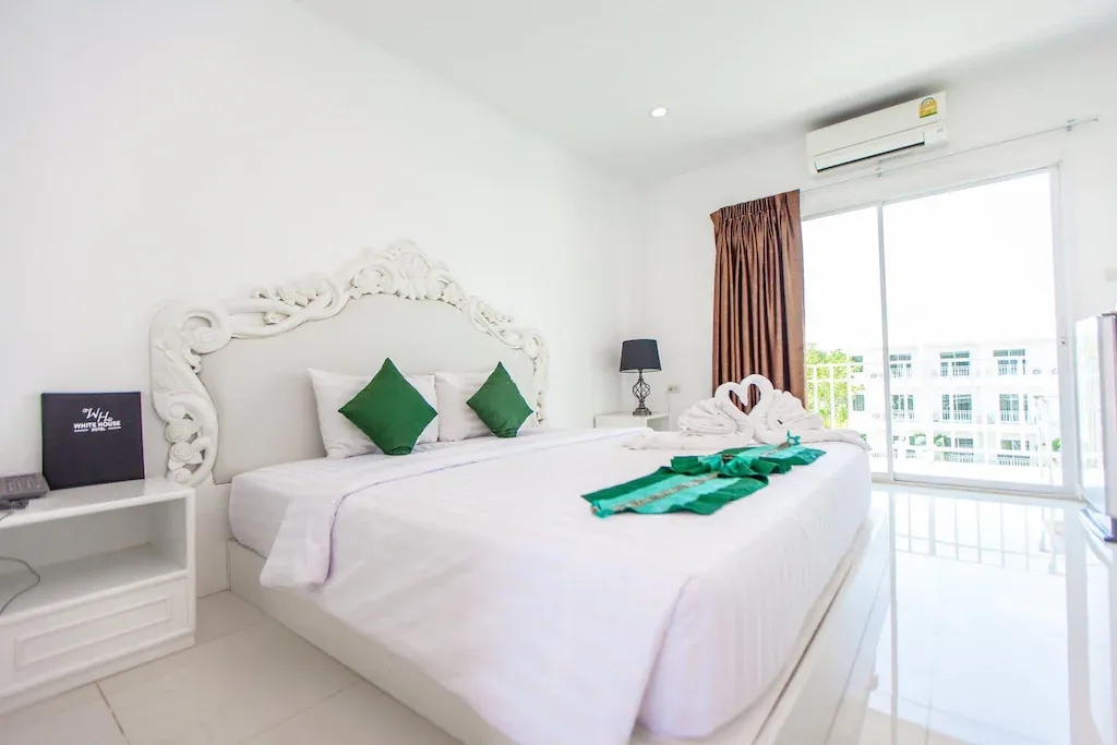ไวท์เฮาส์ โฮสเทล (White House Hotel)3