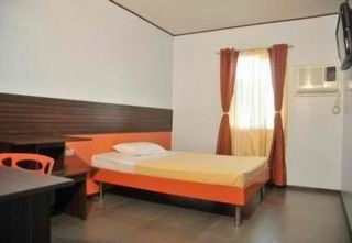 Andy Hotel4