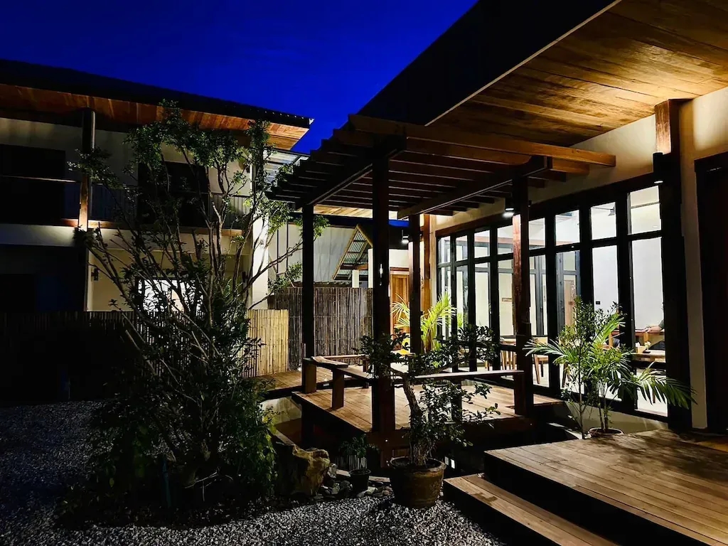 เซนเนอรี่ เลค รีสอร์ท (Zenery Lake Resort)1