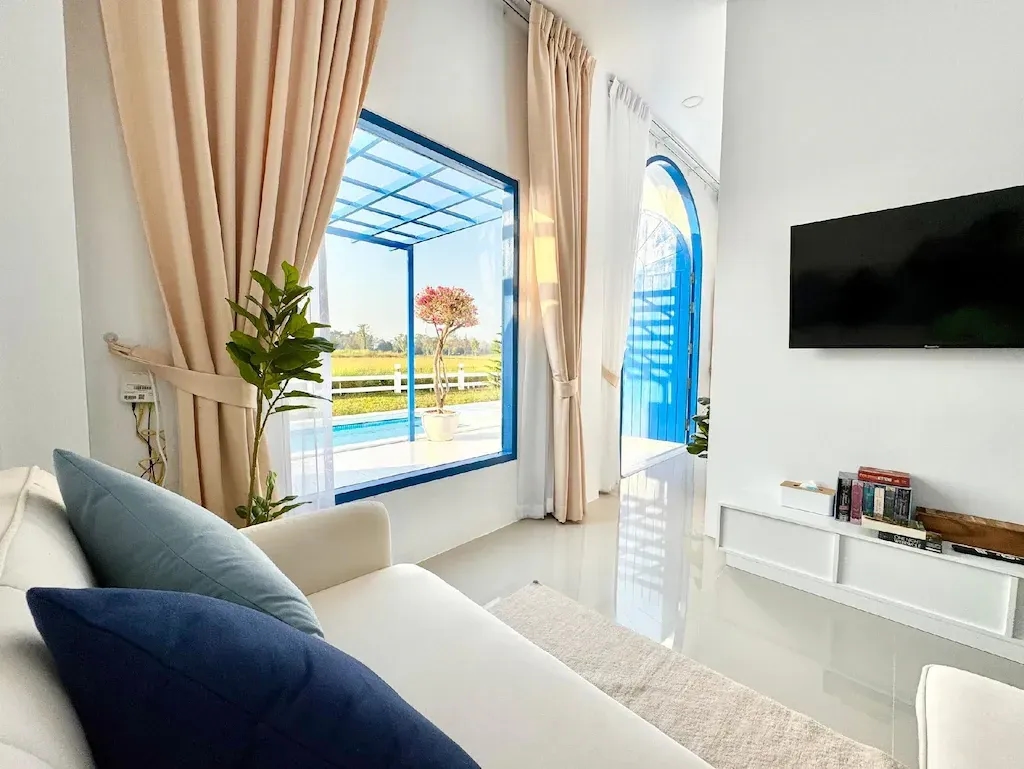 อัส แอนด์ เอาเออร์ส คาเฟ่ แอนด์ เบด (Us and Ours cafe'&bed)4