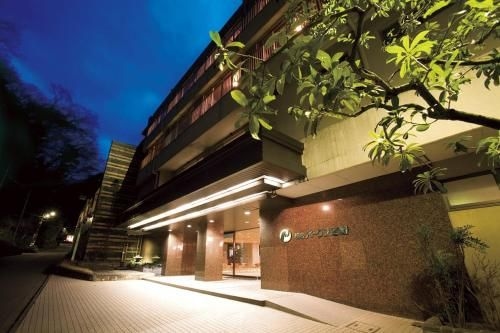 ฮาโกเนะ แพ็กซ์ โยชิโนะ (Hakone Pax Yoshino)0