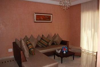 Pallax Residence3