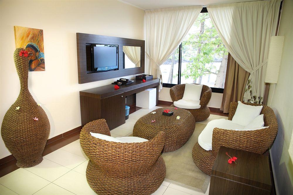 Cristal Itsandra Beach Hotel2