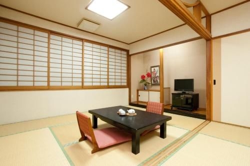 โรงแรมโอกินาวา (Okinawa Hotel)0