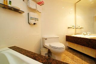 Orange County Hotel4