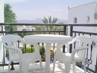 Renos Hotel Apts2