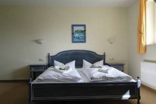 Reit & Freizeithotel Friesenhof0