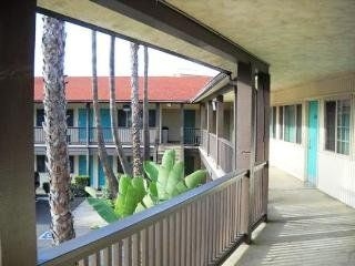 America's Best Value Padre Trail Inn2