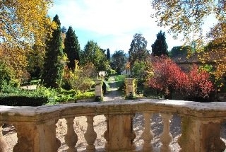 Chateau de Roussan0