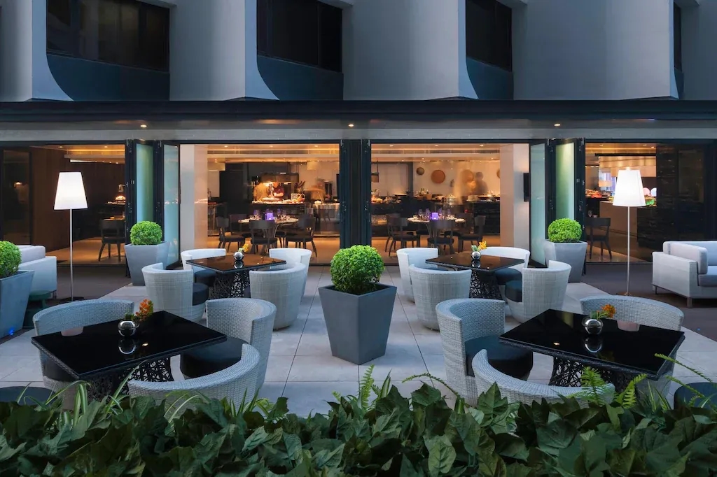 โรงแรมเกทเวย์ มาร์โค โปโล (Gateway Hotel Marco Polo)1
