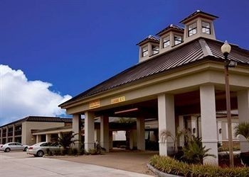 Clarion Inn & Suites Conference Center0