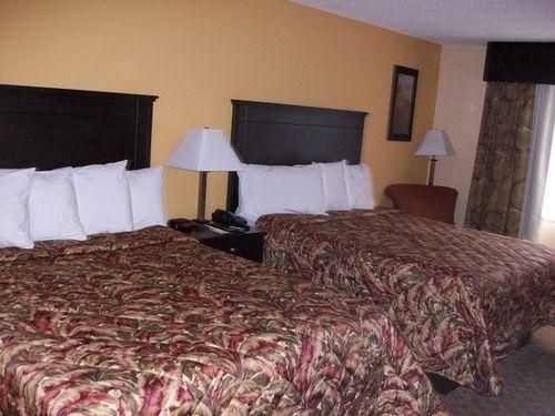 Clarion Inn4