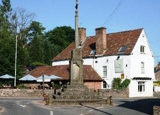 Wyndham Arms Hotel4