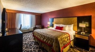 Ramada Plaza Newark Airport2