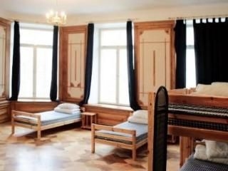 Old Town Hostel Alur2