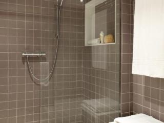 The Urban Suites.Com1