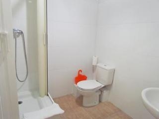 Barcelona City North Hostal3
