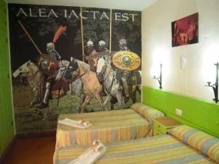 Hostal El Cid0