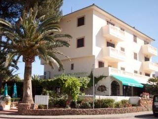 Apartamentos La Cabana0
