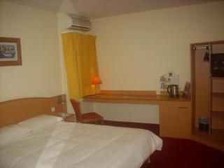 Hotel Kyriad S3