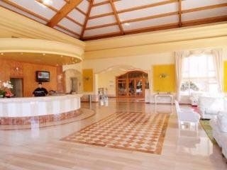 Vanity Hotel Suite & Spa0
