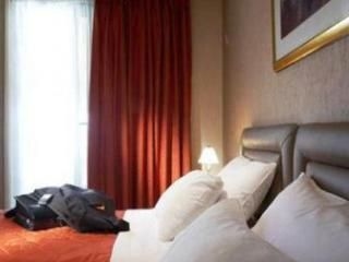 Piraeus Inn4