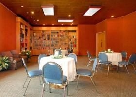 Clarion Hotel University Hotel & Conference Center2