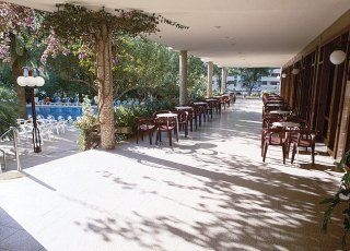 Los Robles3
