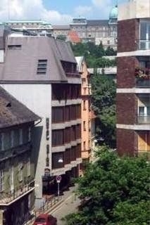 Hotel Orion Varkert1