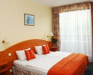 Hotel Orion Varkert4