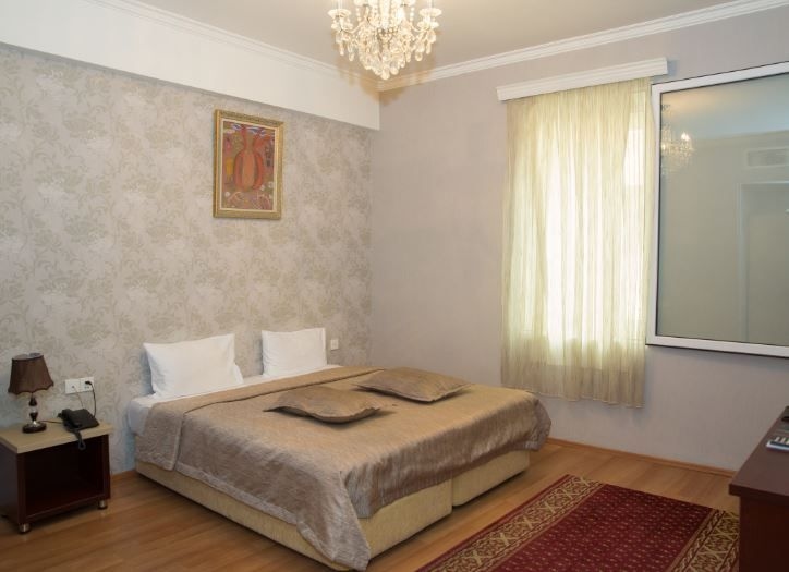 Nemi Hotel1