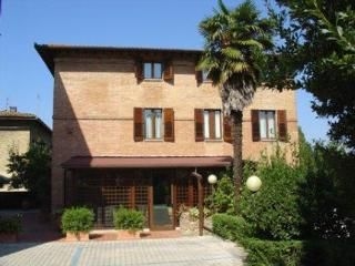 โรงแรมอาโคบาเลโน (Hotel Arcobaleno)0