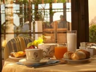 โรงแรมอาโคบาเลโน (Hotel Arcobaleno)2