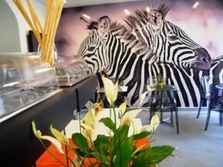 AVENUE HOTEL2