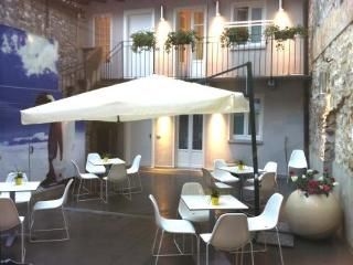 AVENUE HOTEL1