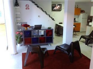 HOSTELSCAT3