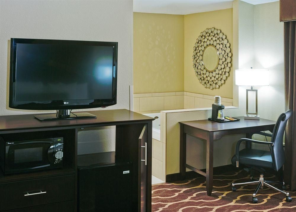 Quality Inn3