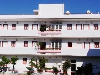 Stam & John Apartments0