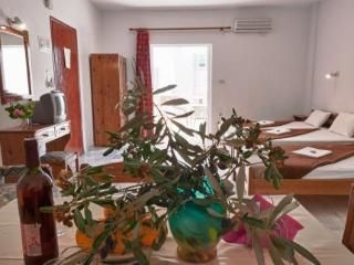 Revekka Bed & Breakfast2