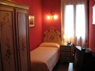 Hotel Malibran1