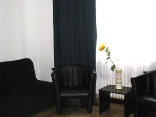 Amelie Berlin West2