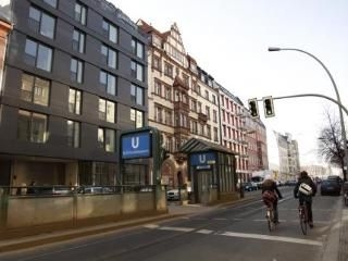 Erika-Apartment3